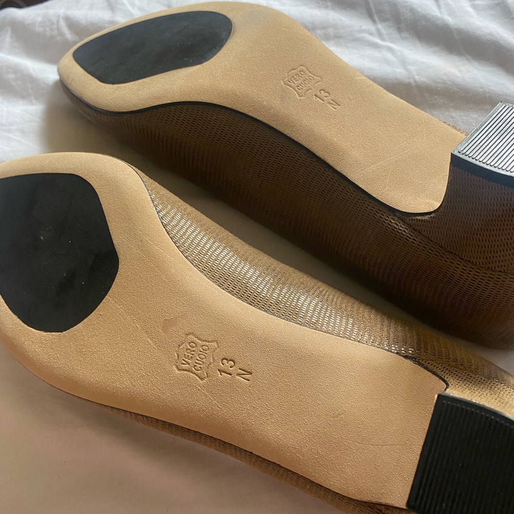 Shoes - Picture 4 of 5